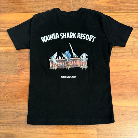 Brandy Melville Tee - Picture 2 of 2